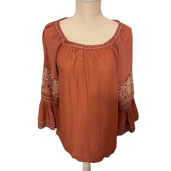 Max Studio Peasant Top with Embroidered Sleeve Detailing - Picture 1 of 8